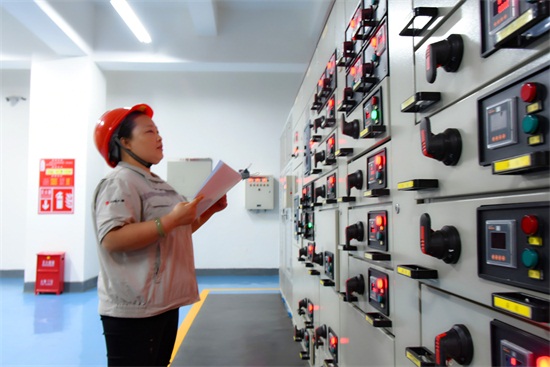 学习劳模+川北公司+张亮1.jpg